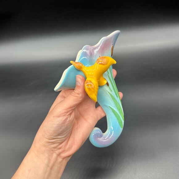 Vintage Wall Pocket Vase Mid Century Decor Flying Duck Blue Yellow Bird USA - Picture 8 of 11